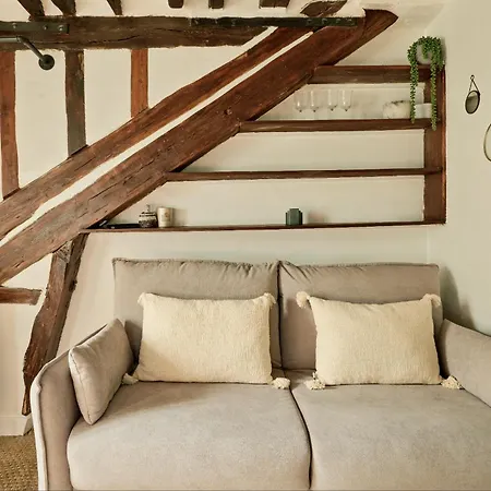 Lovely Small In The Heart Of Saint-germain Апартаменты *